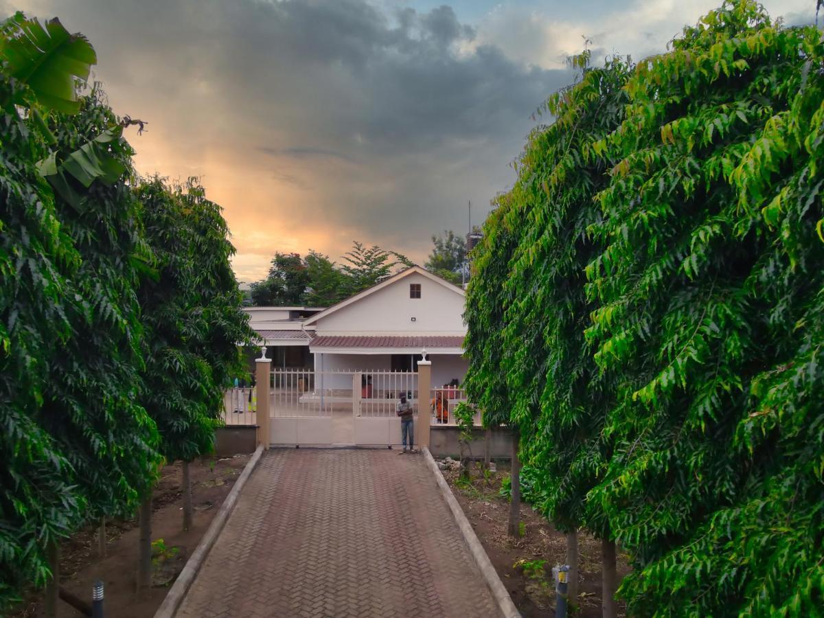 Kilimanjaro Country House モシ エクステリア 写真